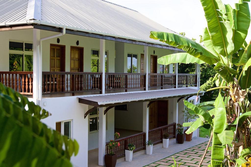 Cote Jardin - Chalets Cote Mer Baie Sainte Anne Eksteriør billede